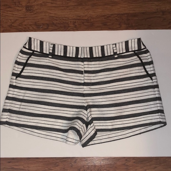 Elle Pants - Striped shorts